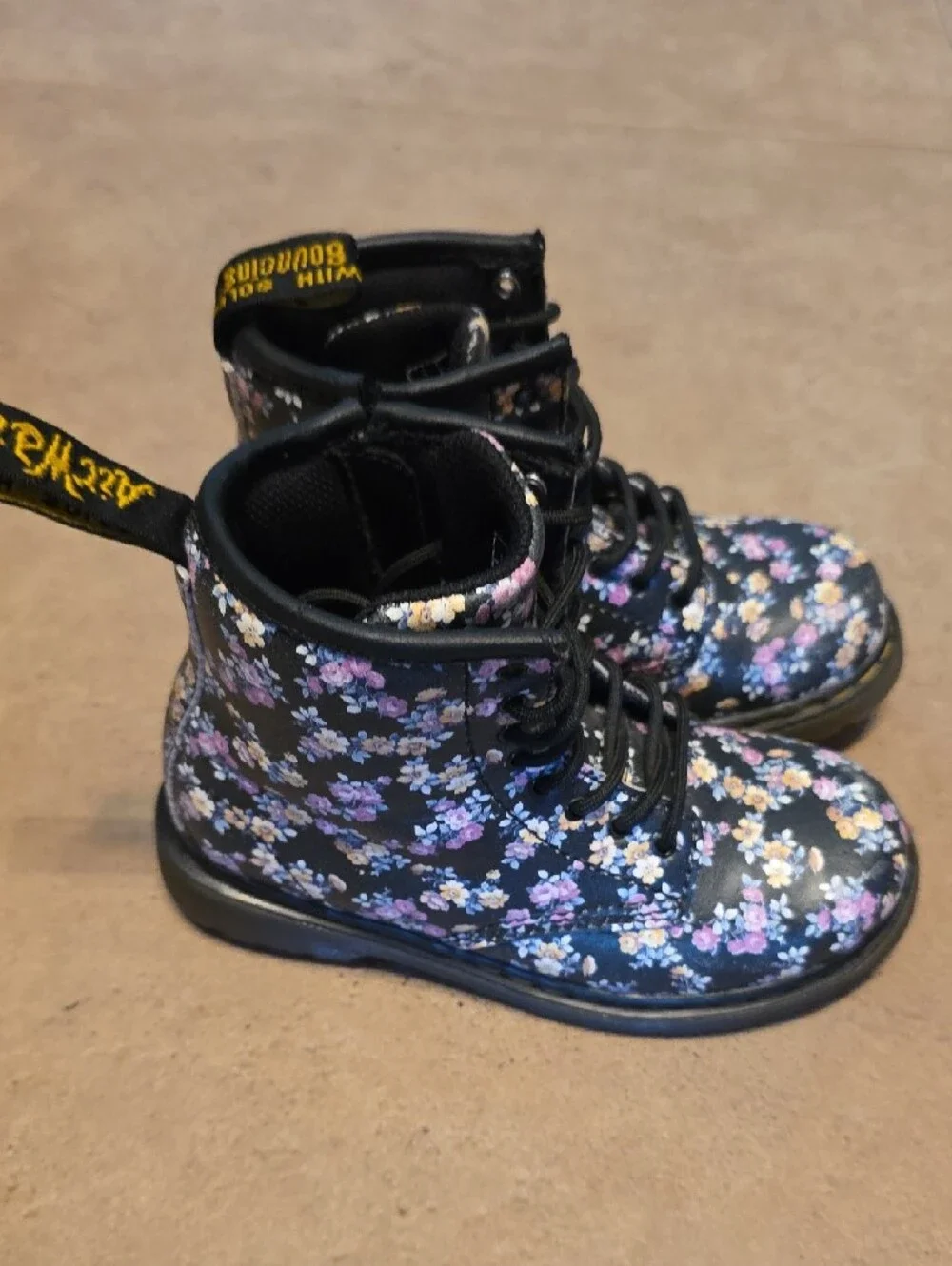 Dr Martens Floral Combat Boots - Black with Pink & Cream Flowers Size 10 Toddler